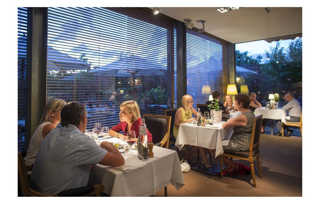 Hotel Restaurant Vous Le Vous Hasselt Bagian luar foto