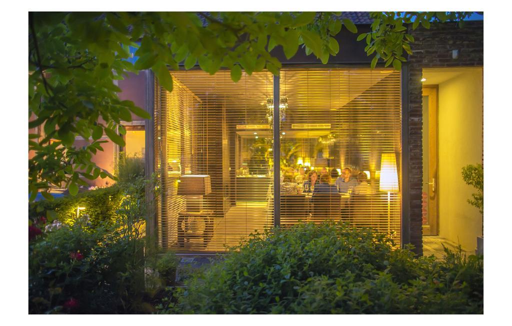 Hotel Restaurant Vous Le Vous Hasselt Bagian luar foto